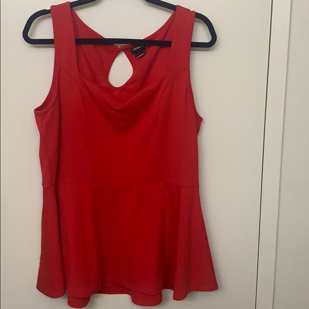 sleeveless peplum top